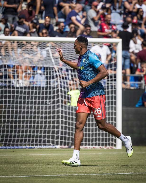 Yerry Mina (Ph. Facebook Cagliari Calcio)