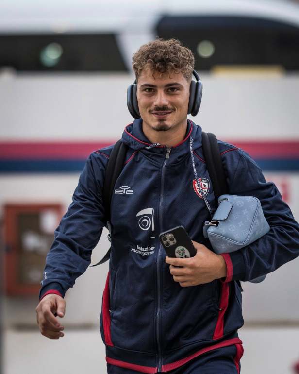 Sebastiano Esposito (Ph. Facebook Cagliari Calcio)